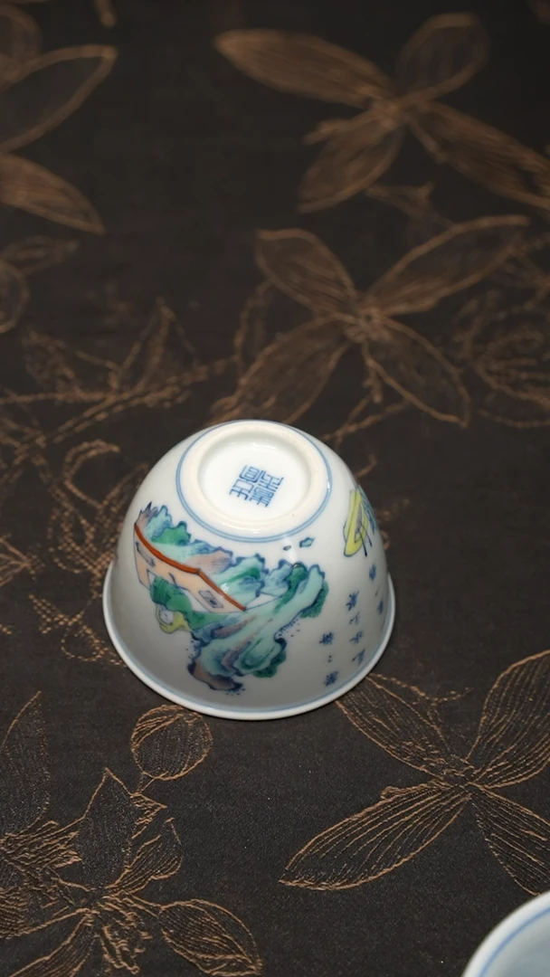 【闪购商品】古官青玉斗彩赏梅图缸杯