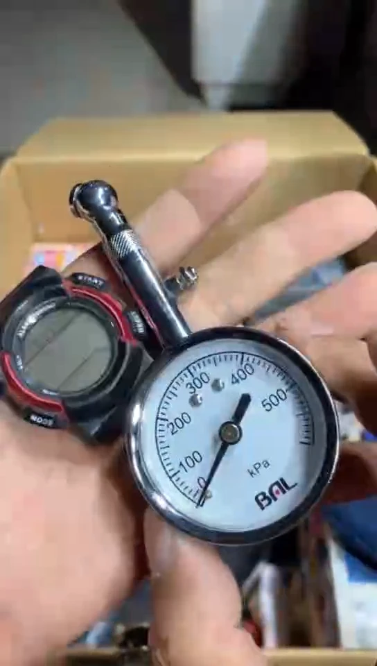 8新肝****9中古商品，瑕疵品，不保好坏。670