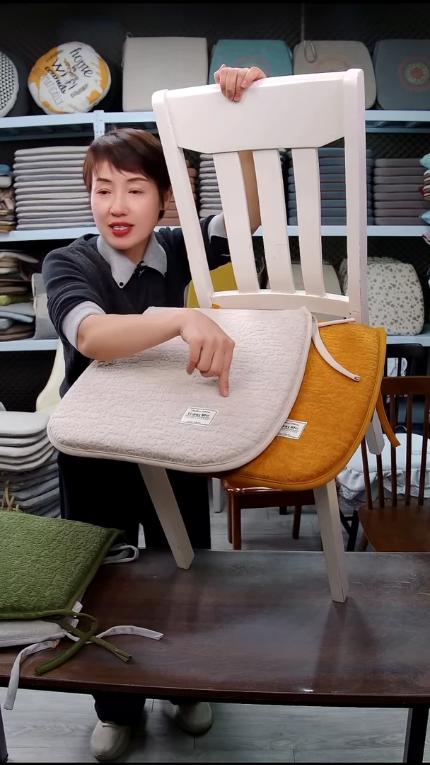 布布雪尼尔云朵：米色4个橙2个