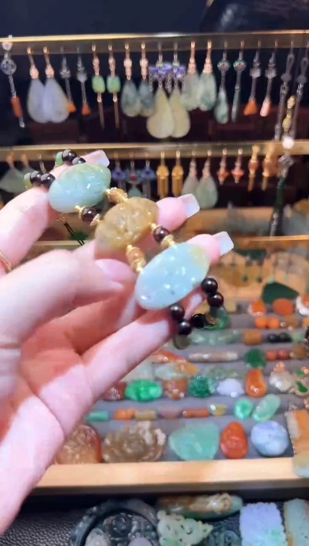 定制翡翠未镶嵌翡翠