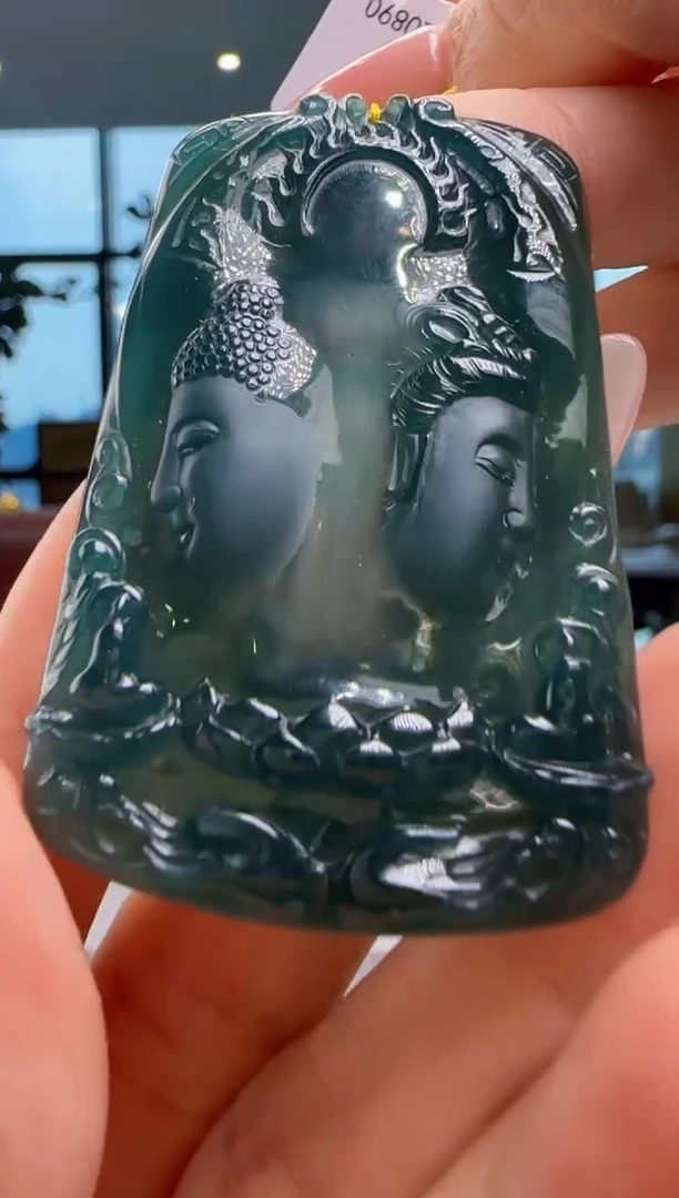 颈饰未镶嵌翡翠维****喝YJ@@8522