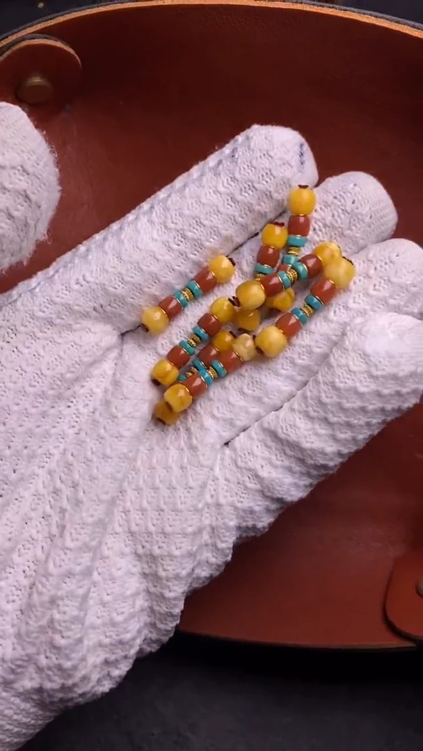 【闪购商品】南红玛瑙颈饰18K金镶嵌万能轴（多样性发其一）