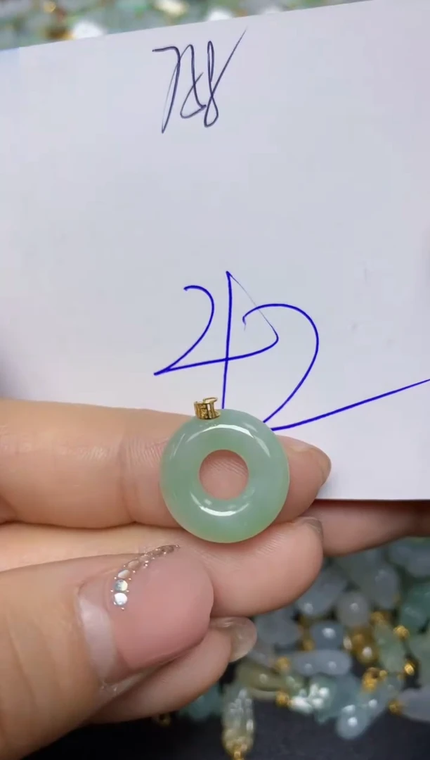 【闪购商品】翡翠挂件18K金镶嵌 天然翡翠A货