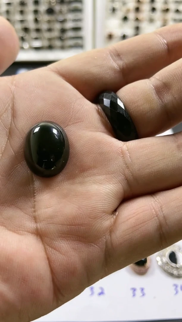 未镶嵌裸石翡翠蛋面