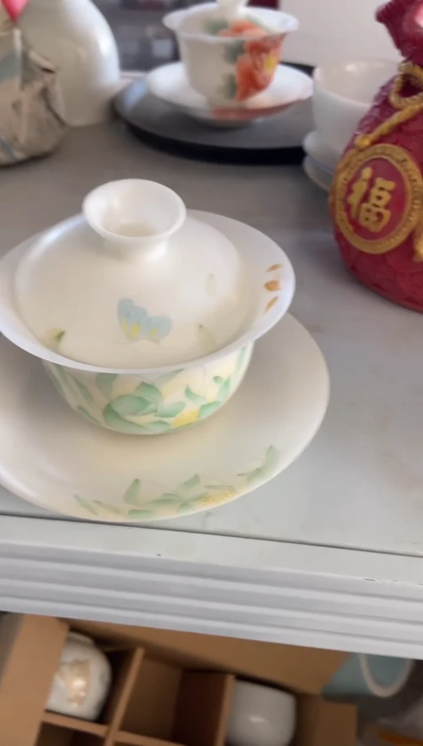 无运费险有瑕疵的摄影的产品有使用过的痕迹有点脏介意勿拍