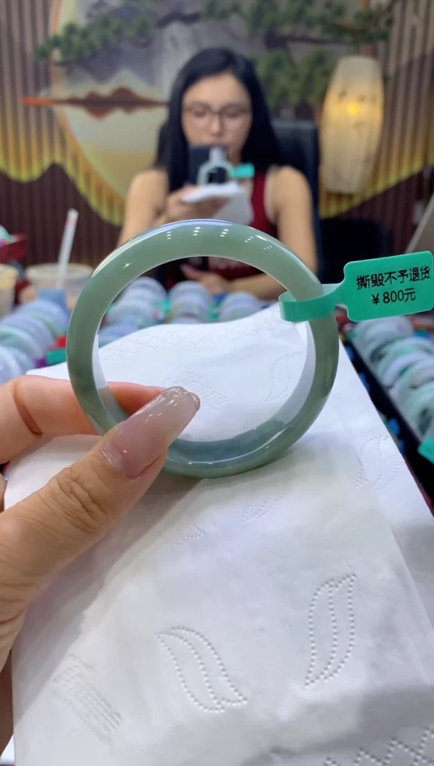 翡翠手镯未镶嵌??00006561