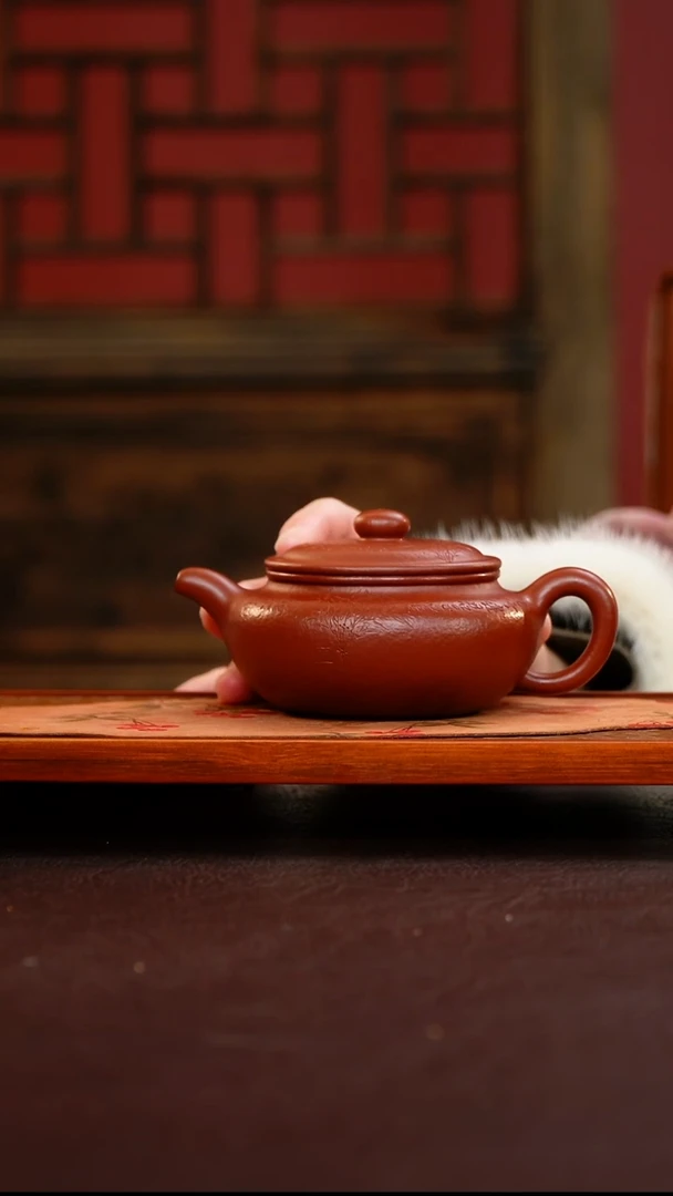 茶壶紫砂别*哈扁腹 朱泥大红袍 20目 240cc