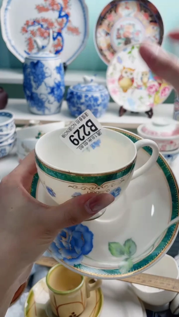 陶瓷秋**?B229***********