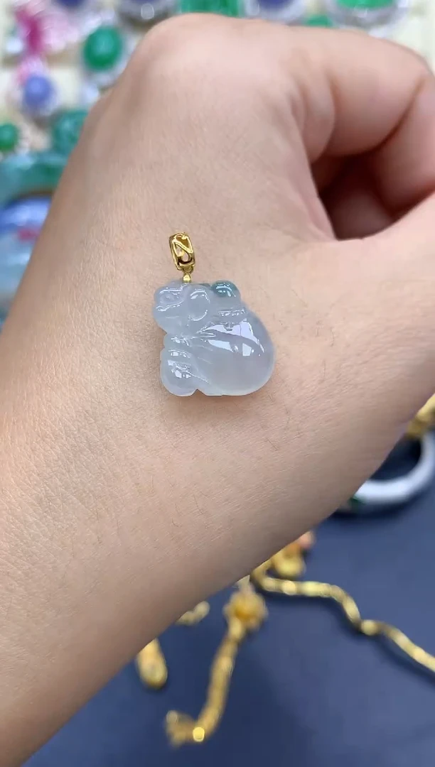 颈饰18K金镶嵌翡翠111-中国好珍宝