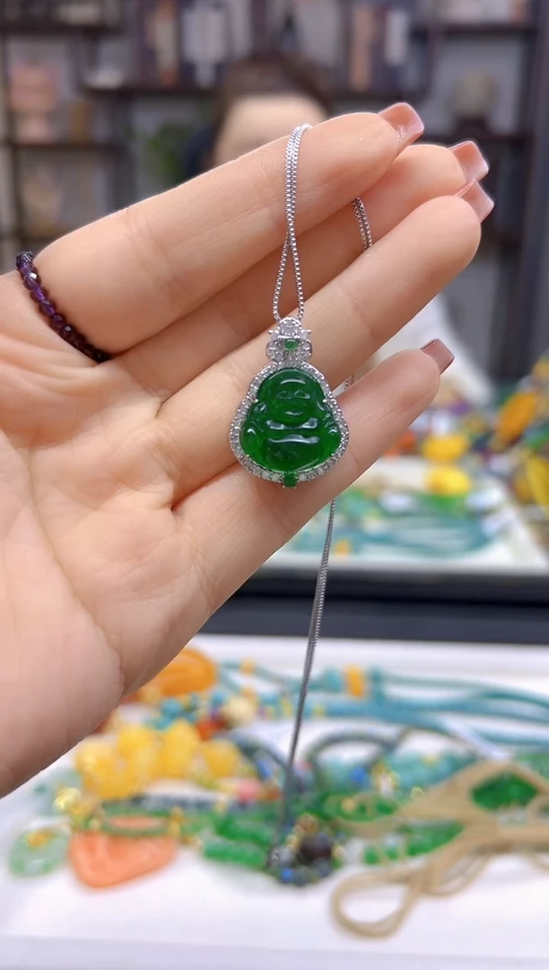 【闪购商品】翡翠吊坠(赠链)银S925镶嵌吊坠D171