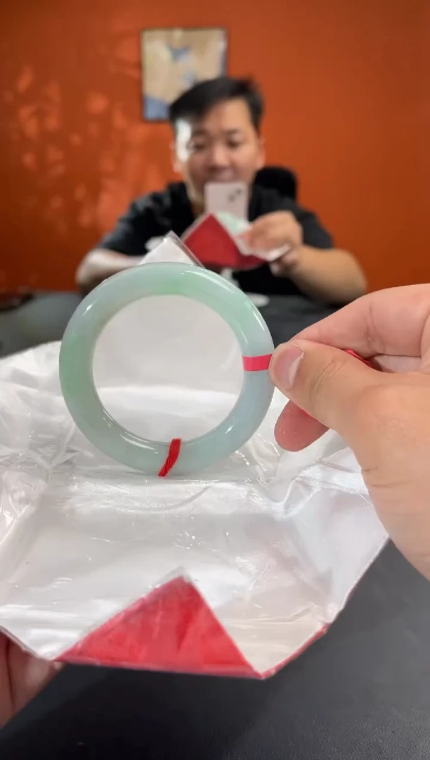 未镶嵌手镯翡翠5   54