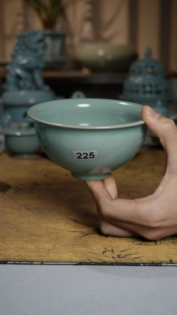 瓷点茶盏·········