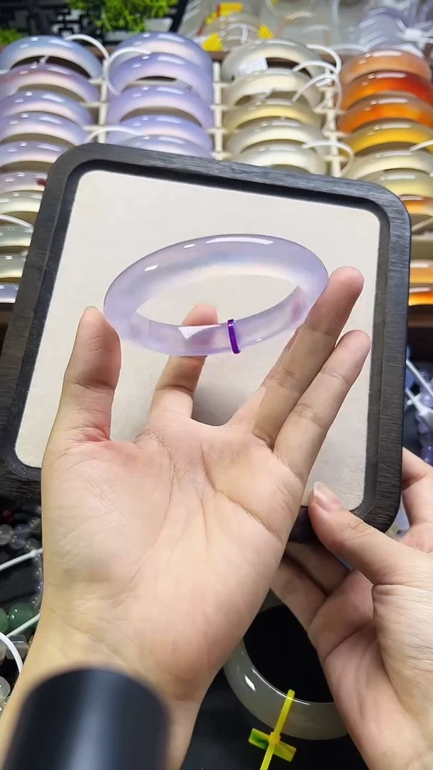 手镯玛瑙/玉髓未镶嵌62.5圈口