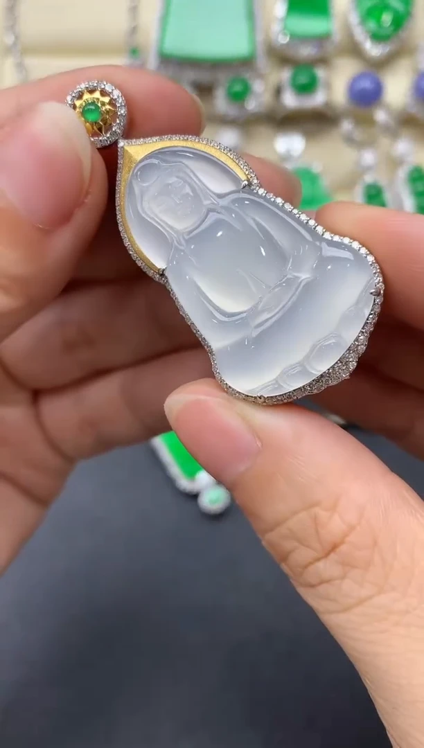 翡翠18K金镶嵌颈饰791-中国好珍宝