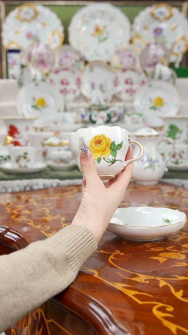 婷婷中古瓷器如图所示39