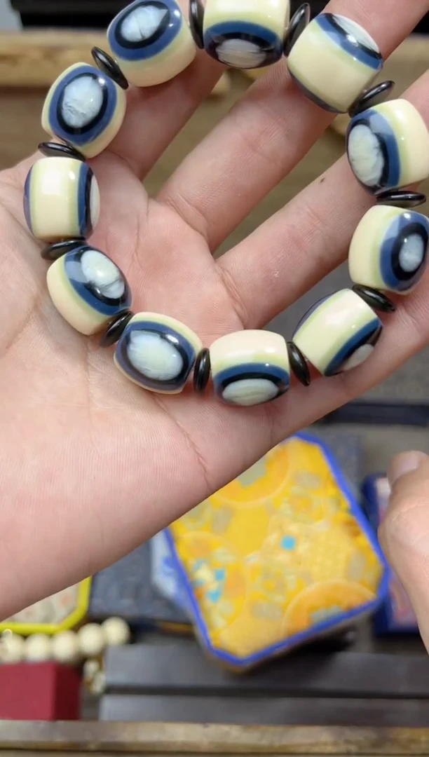 【闪购商品】蜜蜡手链未镶嵌点击链接下单即可