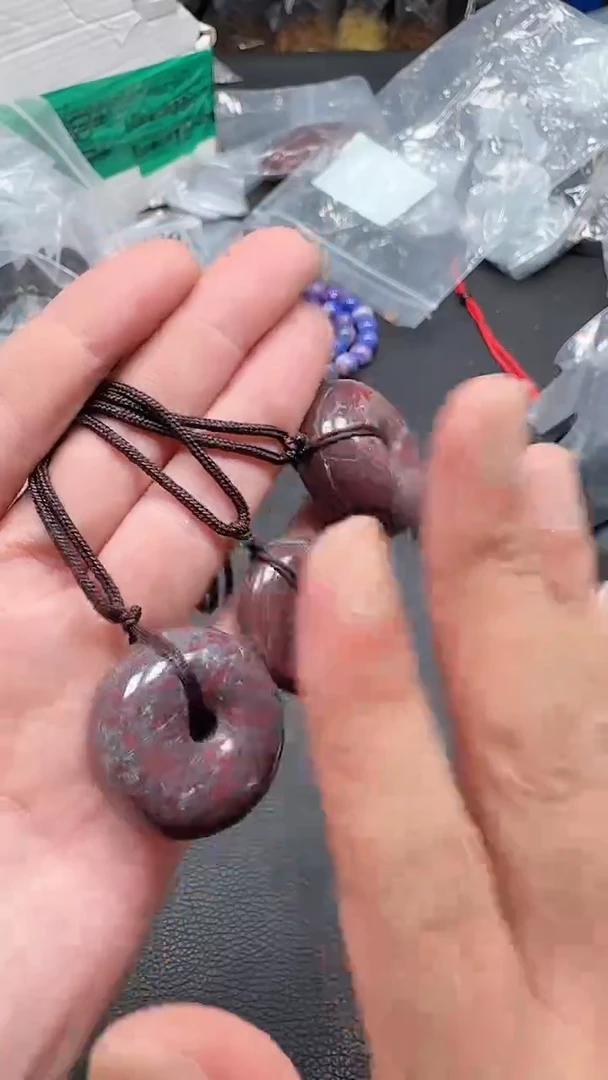 石英质玉未镶嵌颈饰097