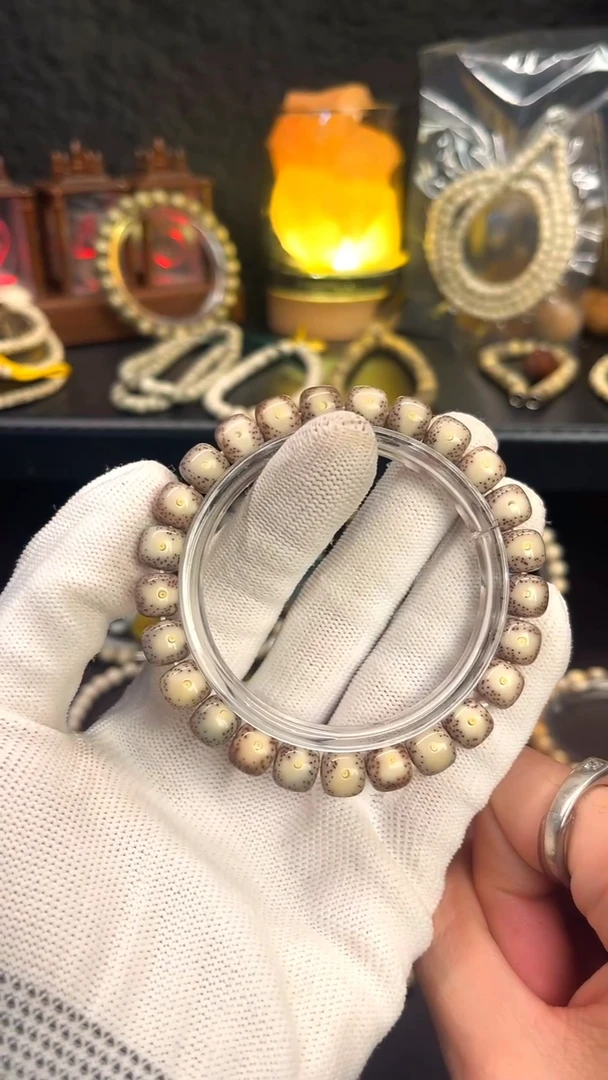 手串星月菩提济****瑞9mm大留白润透单圈