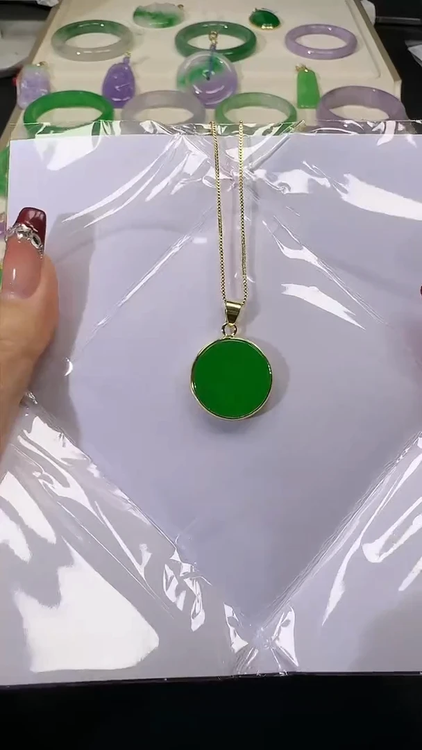【闪购商品】翡翠颈饰未镶嵌圆牌包边无事牌