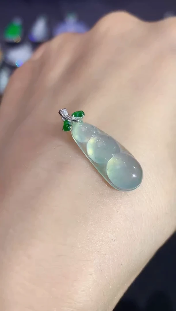 吊坠(不含链)18K金镶嵌翡翠C2