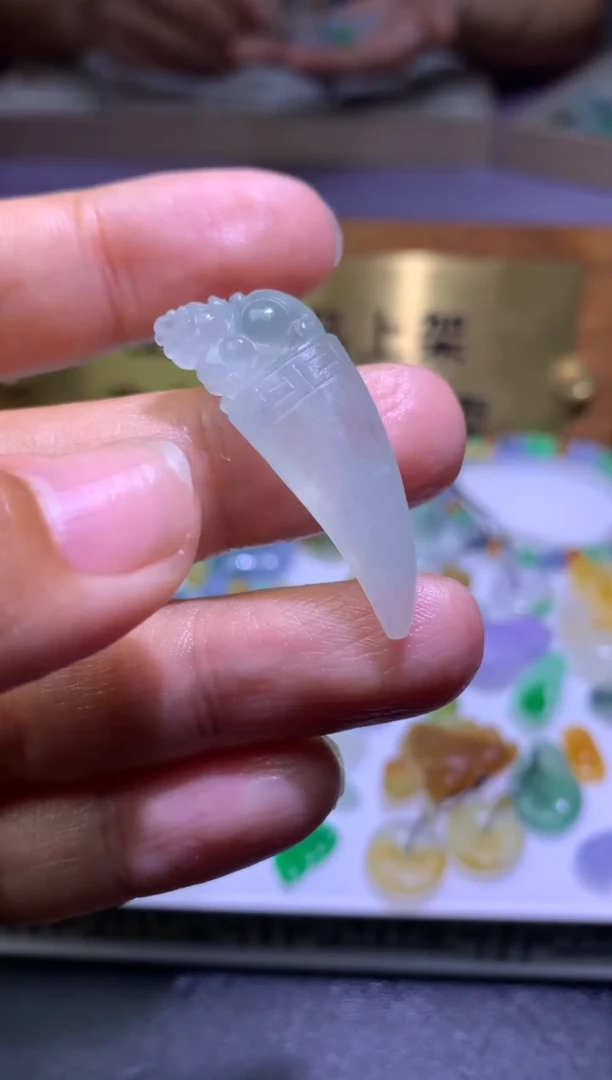 定制翡翠未镶嵌毛货