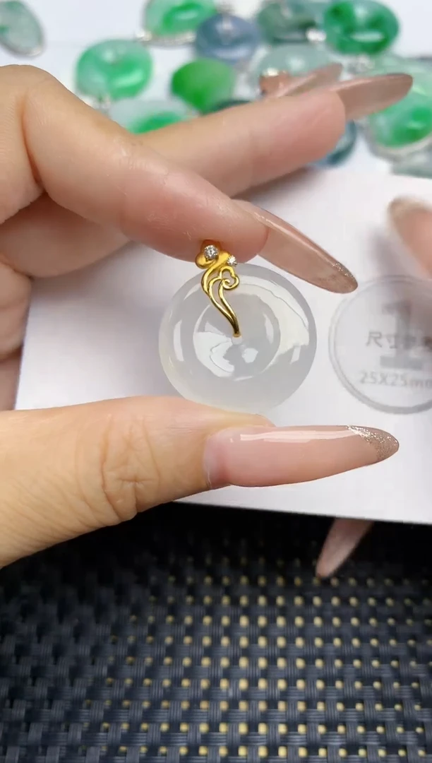 颈饰18K金镶嵌翡翠天然缅甸A货翡翠百元以上9元证书费自理