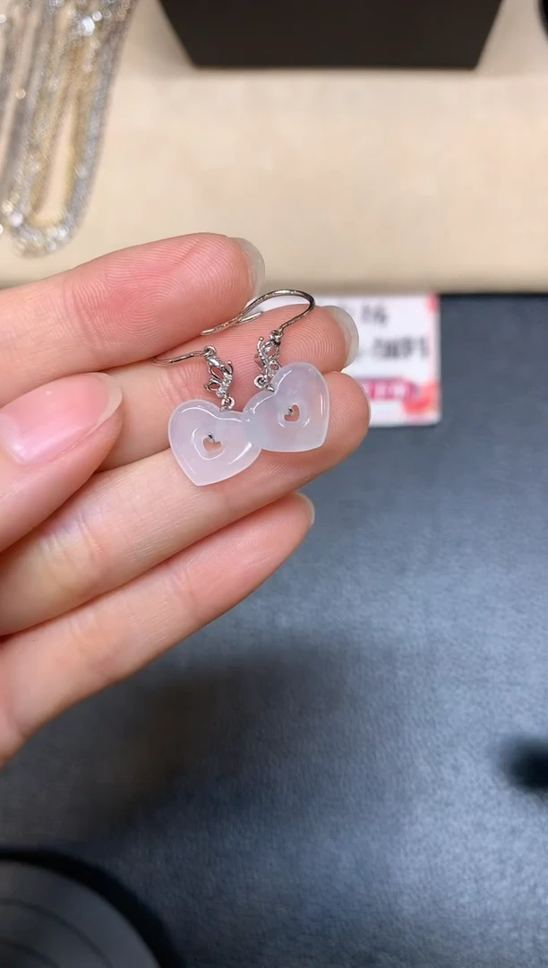 【闪购商品】翡翠耳饰18K金镶嵌【无鉴赏期