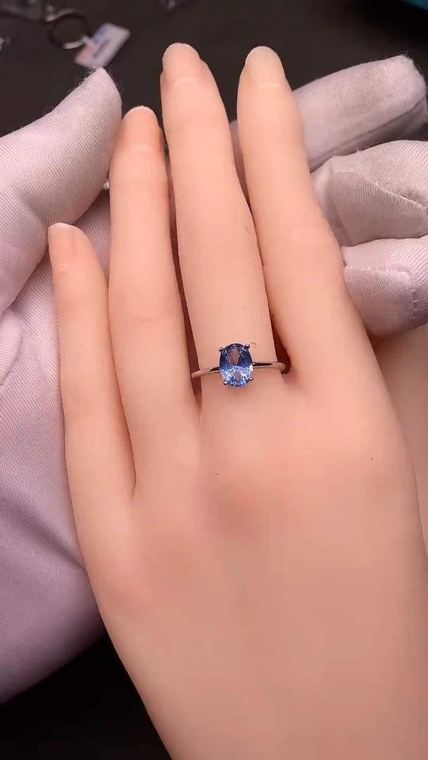 【闪购商品】海蓝宝石戒指银S925镶嵌......