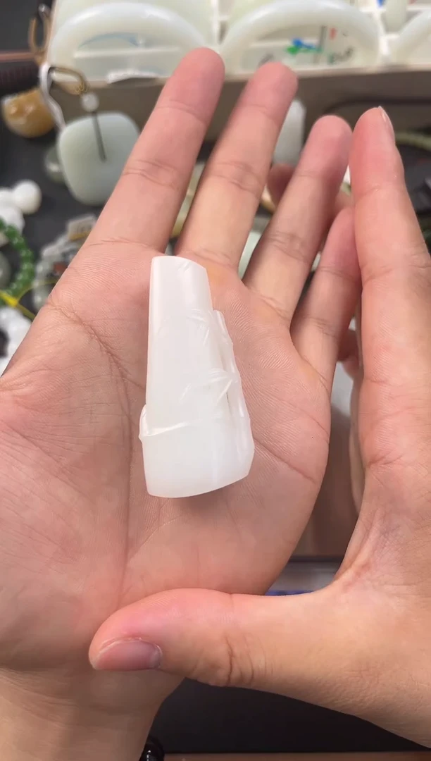 手串未镶嵌和田玉且末天泰白玉竹节吊坠微色差