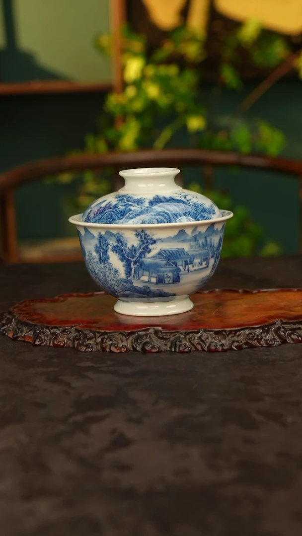 谢凯 青花手绘山水盖碗