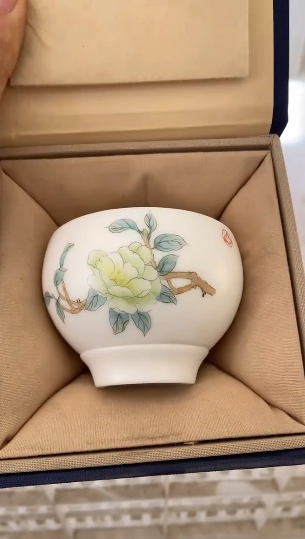 杯无运费险有瑕疵的摄影的产品有使用过的痕迹有点脏介意勿拍