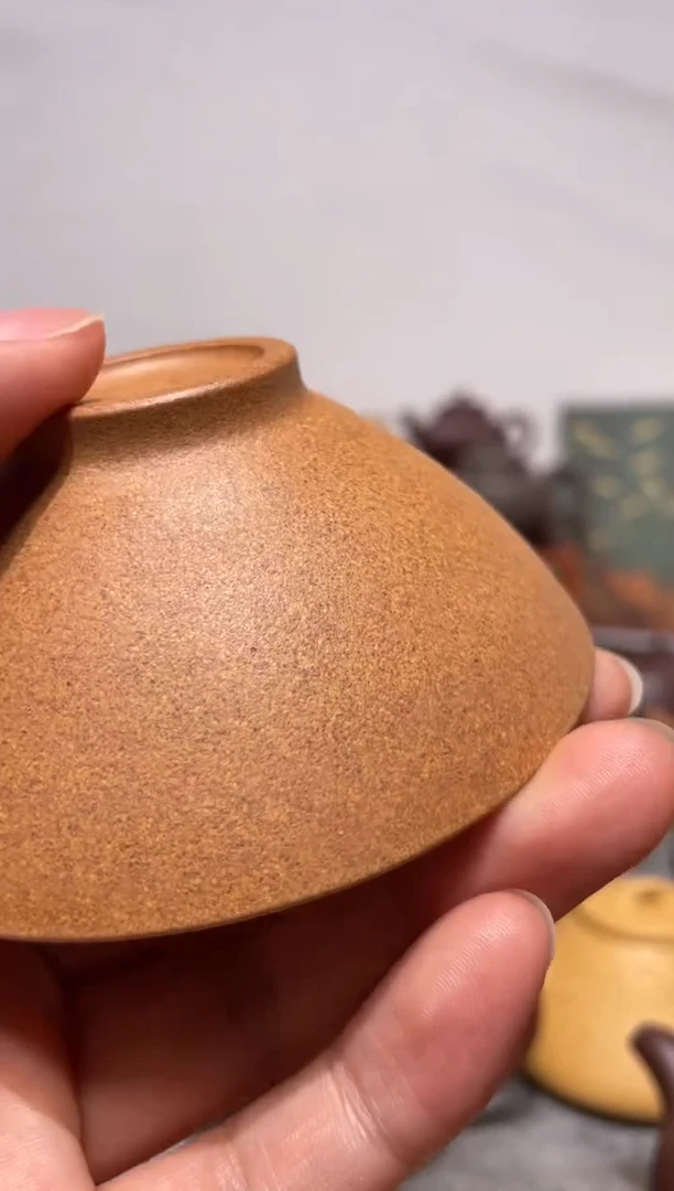 茶杯紫砂宝山青降坡手工泥斗笠杯