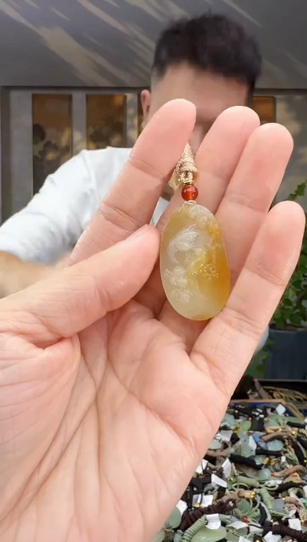 未镶嵌和田玉挂件拍一发一