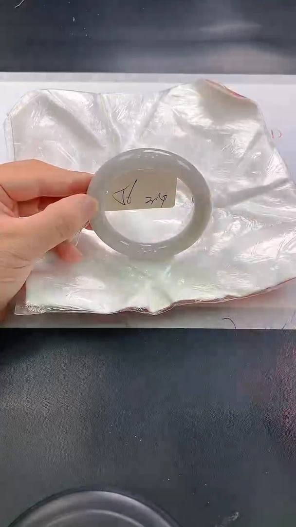 未镶嵌手镯翡翠304