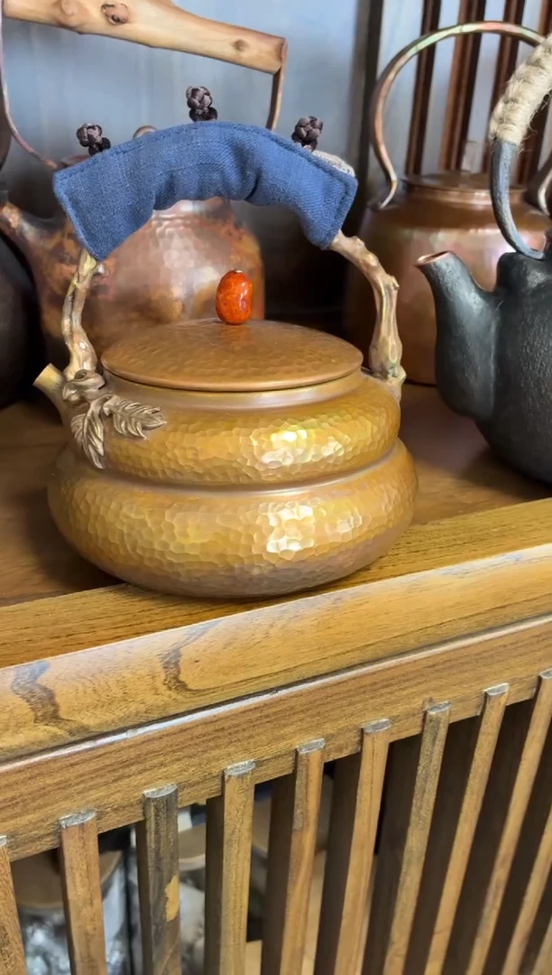 风**瑰包浆色提紫铜葫芦壶