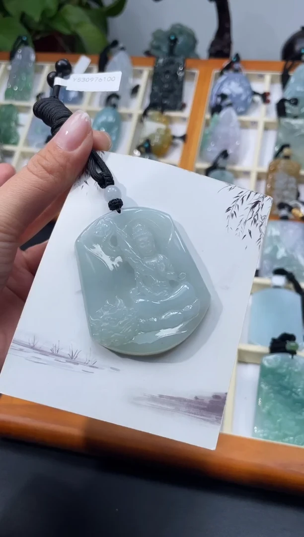 颈饰未镶嵌翡翠文殊