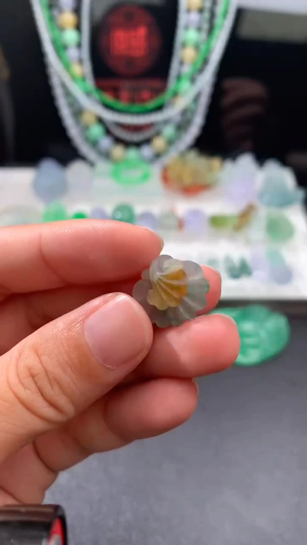 未镶嵌定制翡翠