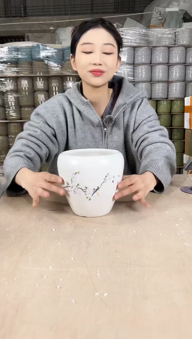 【闪购商品】陶瓷蛋型喜上哑白小号15x15