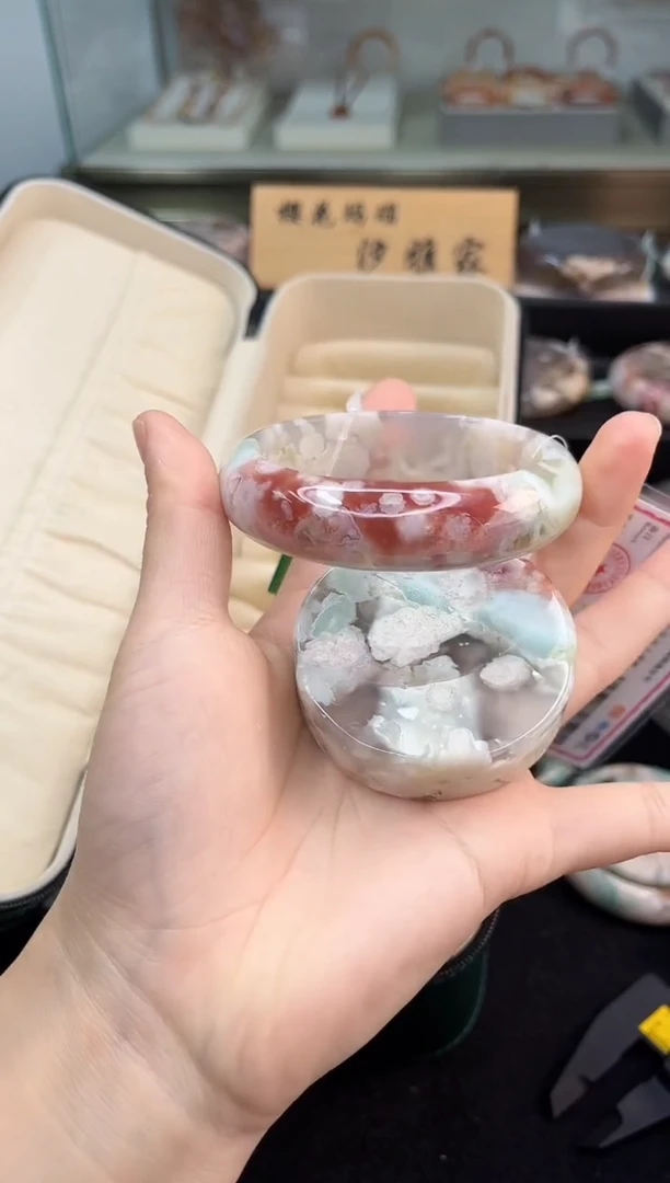 未镶嵌手镯石英质玉59圈口（赠品镯心）4s1988