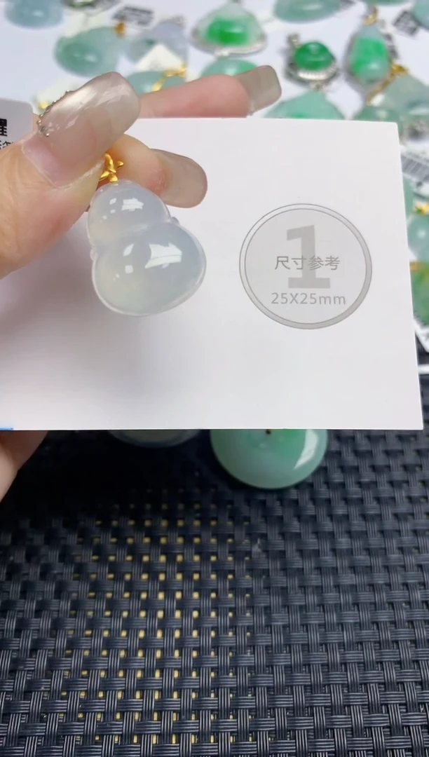 颈饰18K金镶嵌翡翠@***呀天然缅甸A货翡翠百元以上9元证书费自理