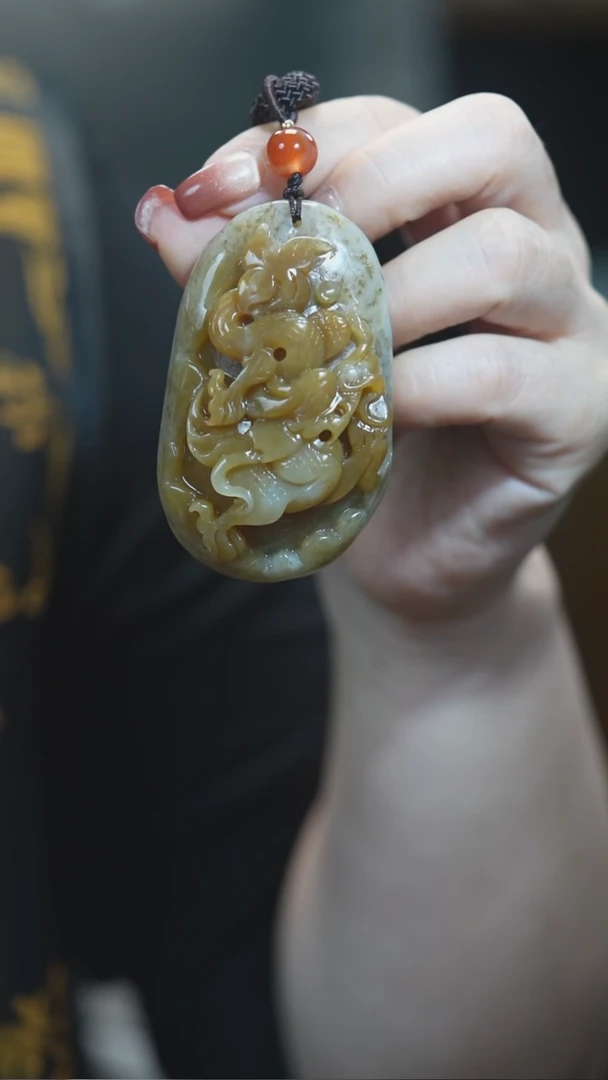 未镶嵌和田玉把件龙