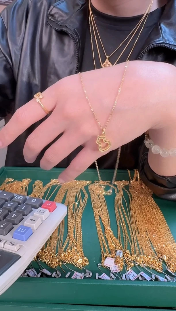 镂空葫芦吊坠 0.4（附带礼盒包装）