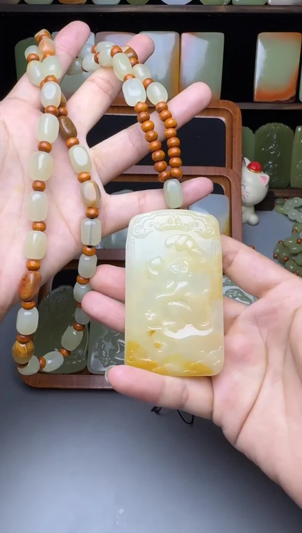新疆昆仑山料方解玉石生肖猴