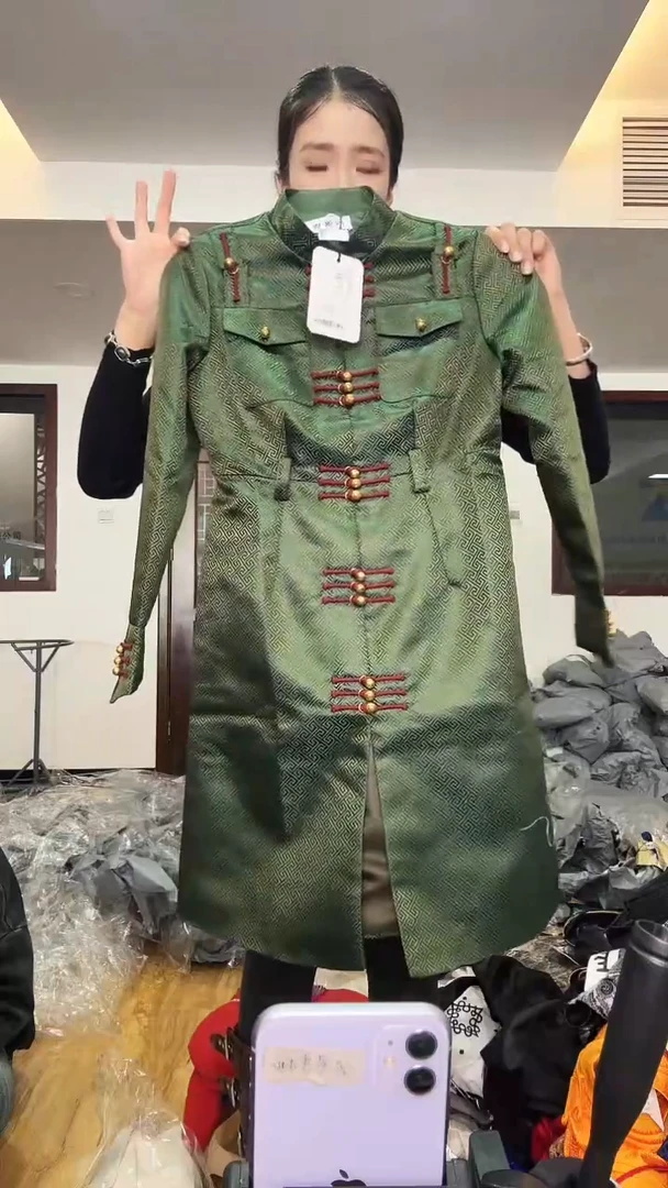 外套       M码       80-105斤（没有腰带）