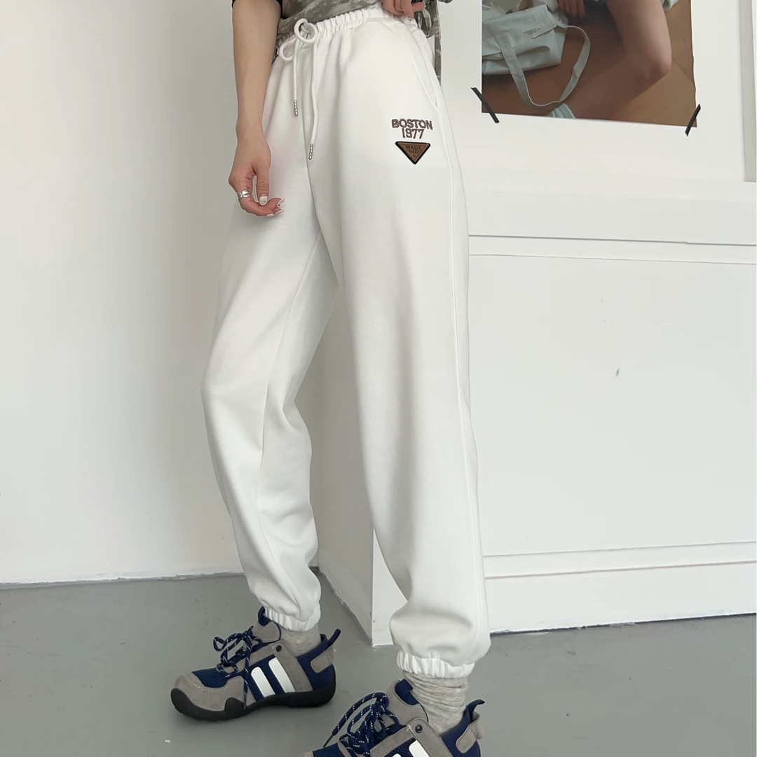 K235秋季新款时尚韩版百搭三角标字母女士休闲运动卫裤25-1377