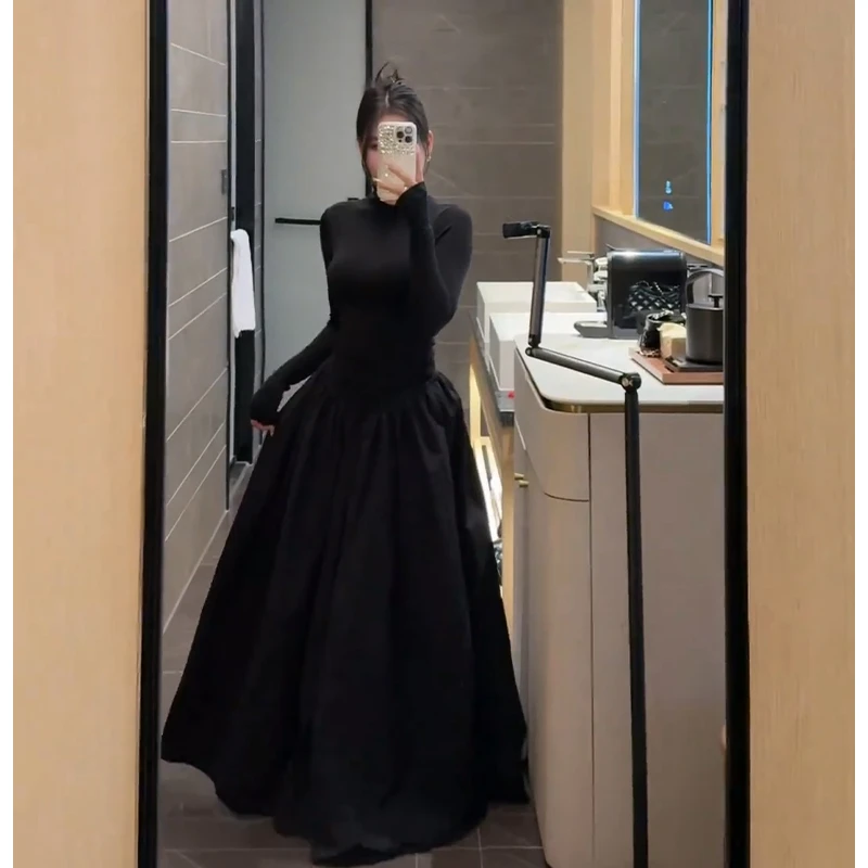 设计感连衣裙2025秋季新款法式气质半高领长袖收腰褶皱中长款裙子