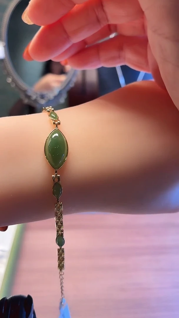 未镶嵌手链和田玉碧玉手链