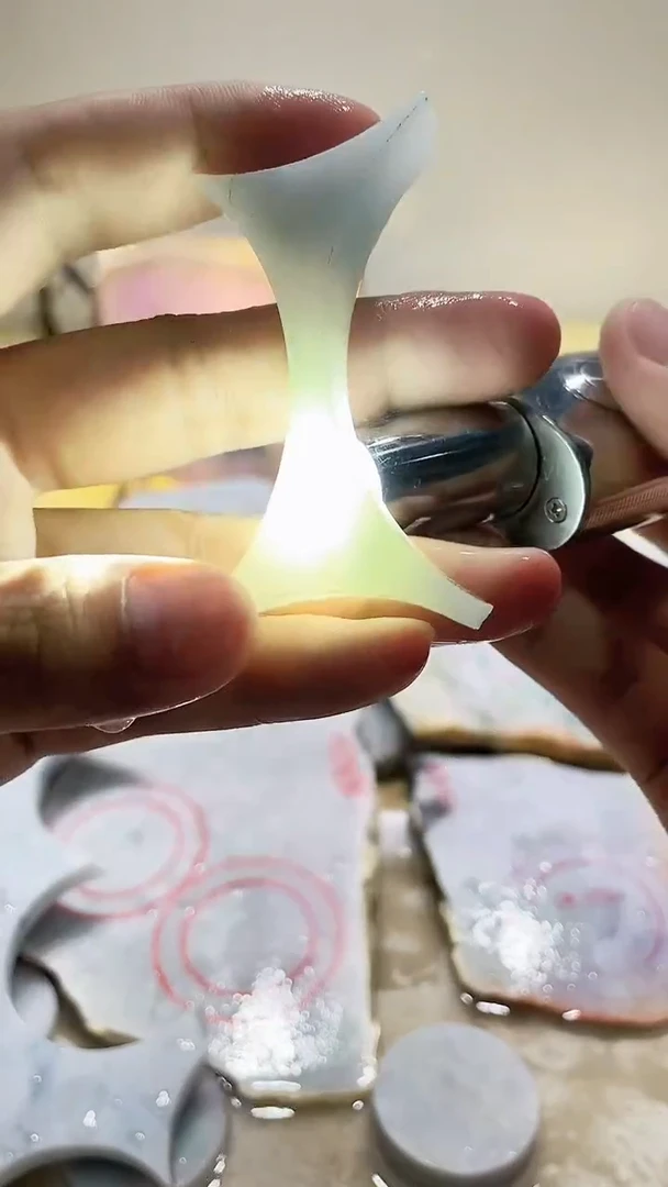 翡翠未镶嵌颈饰0蒙0翡翠珠宝85