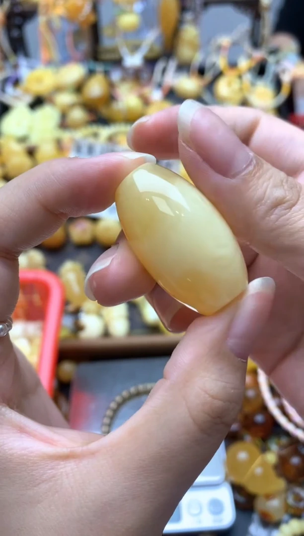 未镶嵌琥珀珠宝奇石138琥珀蜜蜡花粉有纹小坑介意勿拍