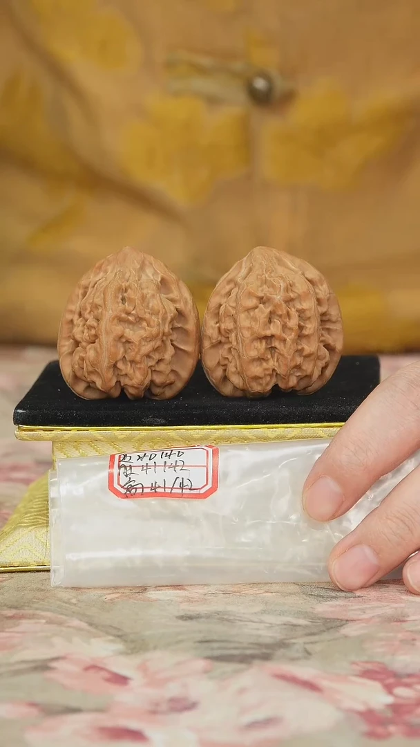 文玩核桃把件马蹄